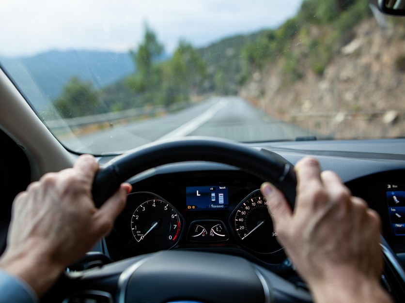 Руководство для водителей: как правильно спускаться в горах на автомате.